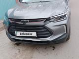 Chevrolet Tracker 2022 года за 8 500 000 тг. в Тараз – фото 2