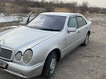 Mercedes-Benz E 280 1997 года за 2 800 000 тг. в Алматы – фото 8