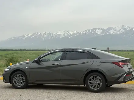 Hyundai Elantra 2024 года за 9 500 000 тг. в Шымкент – фото 6