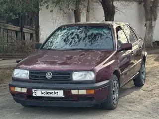 Volkswagen Passat, 1992