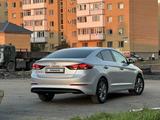 Hyundai Elantra 2017 года за 7 777 777 тг. в Астана – фото 4