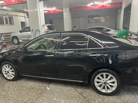 Toyota Camry 2012 года за 9 800 000 тг. в Усть-Каменогорск – фото 2