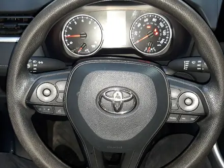 Toyota RAV4 2021 года за 13 200 000 тг. в Астана – фото 9