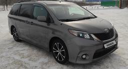 Toyota Sienna 2013 года за 11 000 000 тг. в Уральск – фото 2