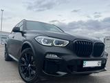 BMW X5 2020 года за 44 500 000 тг. в Астана – фото 2