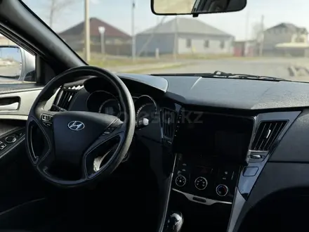 Hyundai Sonata 2013 года за 3 000 000 тг. в Шымкент – фото 7