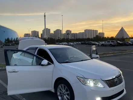 Toyota Camry 2012 года за 7 800 000 тг. в Астана – фото 2