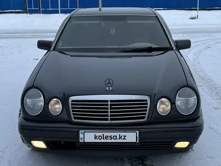 Mercedes-Benz E 200 1996 года за 2 800 000 тг. в Павлодар – фото 7