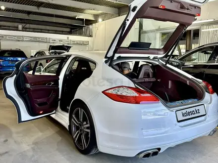 Porsche Panamera 2011 года за 23 000 000 тг. в Алматы – фото 18