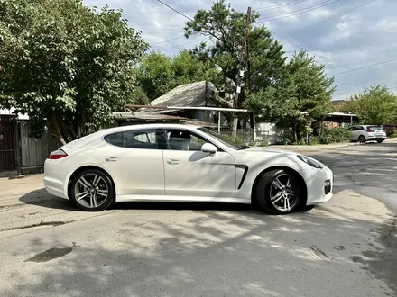 Porsche Panamera 2011 года за 23 000 000 тг. в Алматы – фото 14