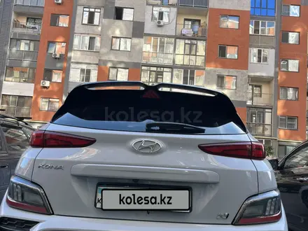 Hyundai Kona 2023 года за 12 800 000 тг. в Алматы