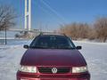 Volkswagen Passat 1994 годаfor1 950 000 тг. в Семей – фото 3