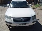 Volkswagen Passat 2005 годаfor2 200 000 тг. в Астана