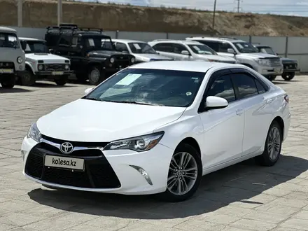 Toyota Camry 2015 года за 9 000 000 тг. в Атырау