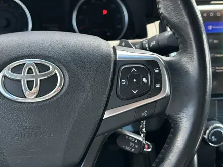 Toyota Camry 2015 года за 9 000 000 тг. в Атырау – фото 20