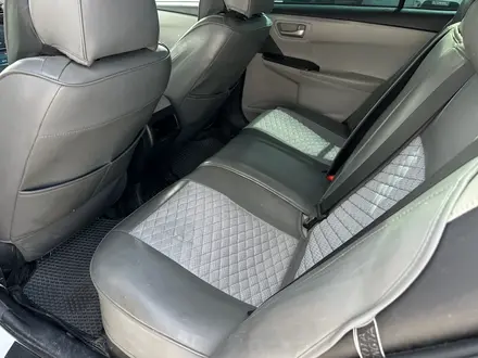 Toyota Camry 2015 года за 9 000 000 тг. в Атырау – фото 9