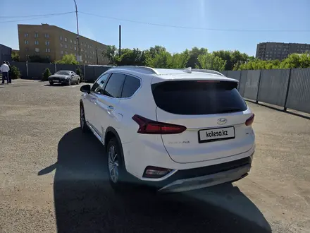 Hyundai Santa Fe 2019 года за 12 500 000 тг. в Семей – фото 4