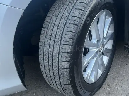 Toyota Camry 2012 года за 10 000 000 тг. в Петропавловск – фото 17