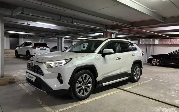 Toyota RAV4 2021 годаүшін15 650 000 тг. в Алматы