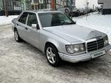 Mercedes-Benz E 230 1992 года за 1 400 000 тг. в Алматы – фото 4