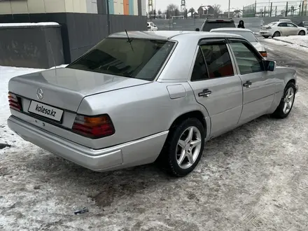 Mercedes-Benz E 230 1992 года за 1 600 000 тг. в Алматы – фото 5