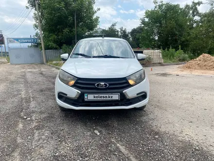 ВАЗ (Lada) Granta 2190 2019 года за 3 300 000 тг. в Астана