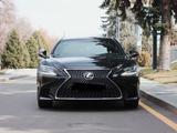Lexus LS 500 2018 года за 30 000 000 тг. в Алматы