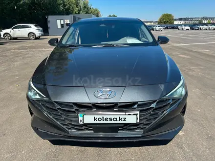Hyundai Elantra 2021 года за 6 677 575 тг. в Алматы – фото 2