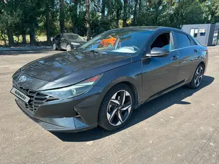 Hyundai Elantra, 2021