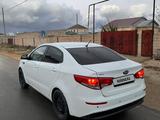 Kia Rio 2016 годаfor3 100 000 тг. в Актау – фото 3