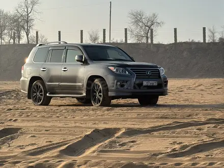 Lexus LX 570 2014 года за 26 000 000 тг. в Шымкент