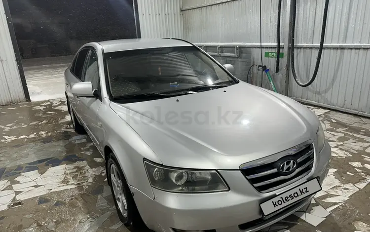 Hyundai Sonata 2005 годаfor3 400 000 тг. в Актау