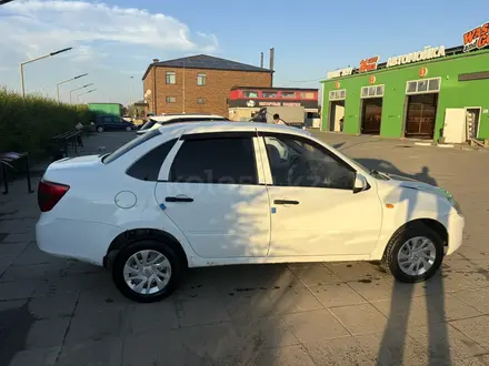 ВАЗ (Lada) Granta 2190 2013 года за 1 700 000 тг. в Актобе – фото 3