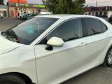 Toyota Camry 2020 года за 13 000 000 тг. в Бауыржана Момышулы – фото 4