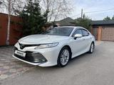 Toyota Camry 2019 года за 14 800 000 тг. в Алматы – фото 3