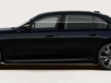 BMW 740 XDrive 3.0 2026 года за 121 573 984 тг. в Алматы – фото 2