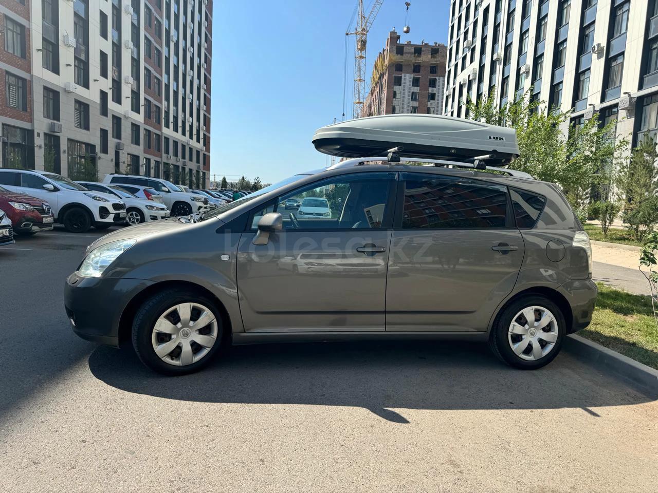 Toyota Corolla Verso 2007 г.