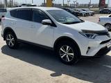 Toyota RAV4 2017 года за 11 000 000 тг. в Астана – фото 2