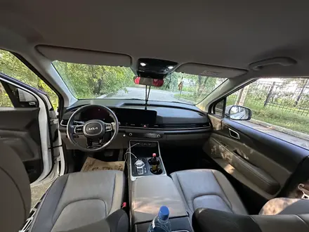 Kia Carnival 2024 года за 23 000 000 тг. в Алматы – фото 11
