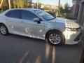 Toyota Camry 2019 года за 13 400 000 тг. в Астана – фото 4