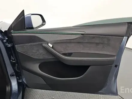 Tesla Model Y 2025 года за 26 700 000 тг. в Алматы – фото 13