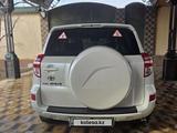 Toyota RAV4 2010 годаүшін8 200 000 тг. в Шымкент – фото 2