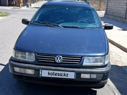 Volkswagen Passat 1995 года за 1 500 000 тг. в Шымкент