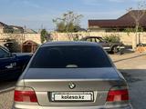 BMW 520 1996 годаүшін2 200 000 тг. в Актау – фото 2
