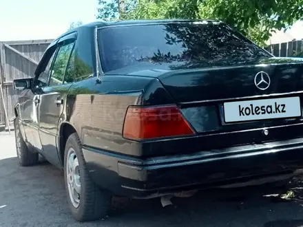 Mercedes-Benz E 230 1992 года за 1 500 000 тг. в Костанай – фото 4