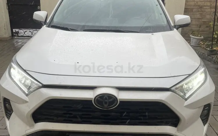 Toyota RAV4 2019 годаүшін17 500 000 тг. в Семей