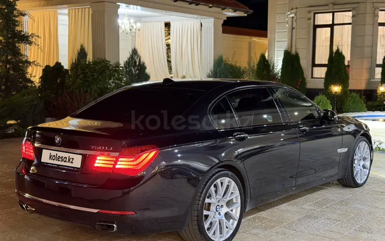 BMW 750 2012 года за 15 000 000 тг. в Алматы