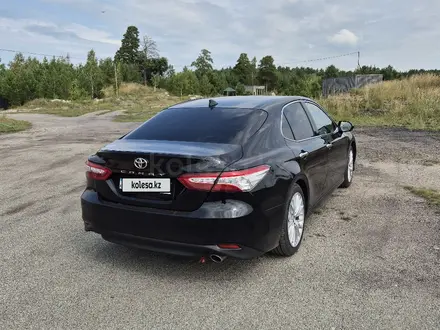 Toyota Camry 2018 года за 13 500 000 тг. в Астана – фото 18