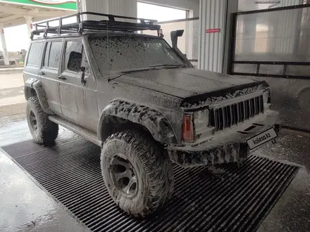 Jeep Cherokee 1994 года за 3 300 000 тг. в Актобе – фото 11