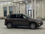 Volkswagen Tiguan 2015 годаүшін7 500 000 тг. в Атырау – фото 4